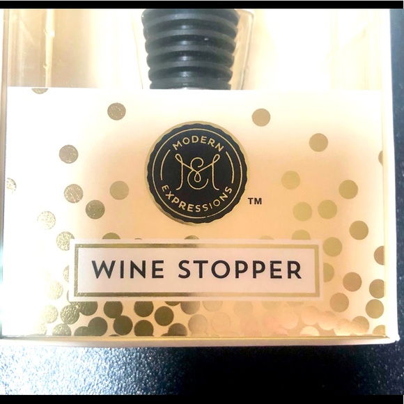 MODERN EXPRESSION Wine Bottle Stopper Gold Tone/Rhinestone Purse - NIB - NWT - Picture 3 of 6